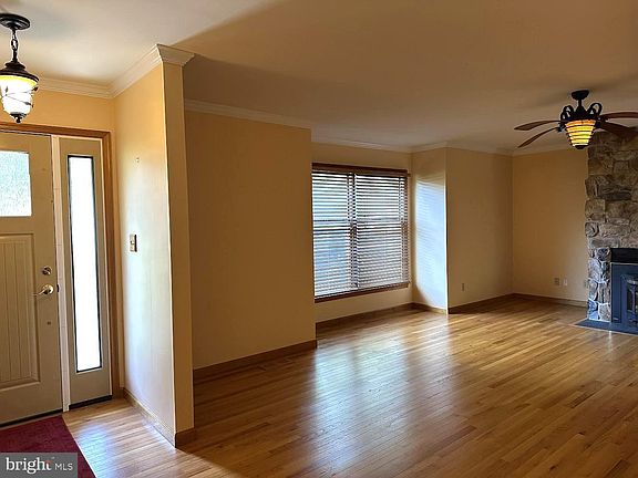 2nd image of 30844 River Rd
