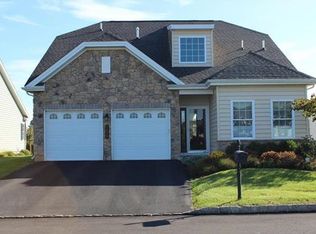 2628 Pioneer Rd, Bethlehem, PA 18017