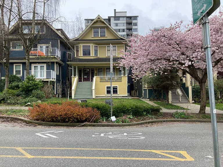 1550 Comox St — Photo 61
