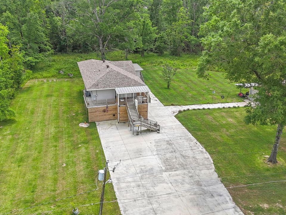 1st image of 41255 Oak Harbor Rd