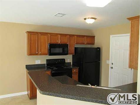 5th image of 107 Cambridge Dr