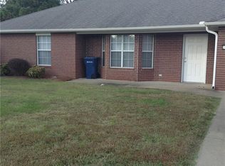 2152 Kristy Ln, Siloam Springs, AR 72761