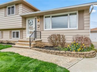 24701 Wayne Ct, Euclid, OH 44123