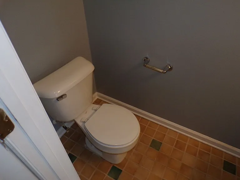 109 Spring Meadow Cir — Photo 7