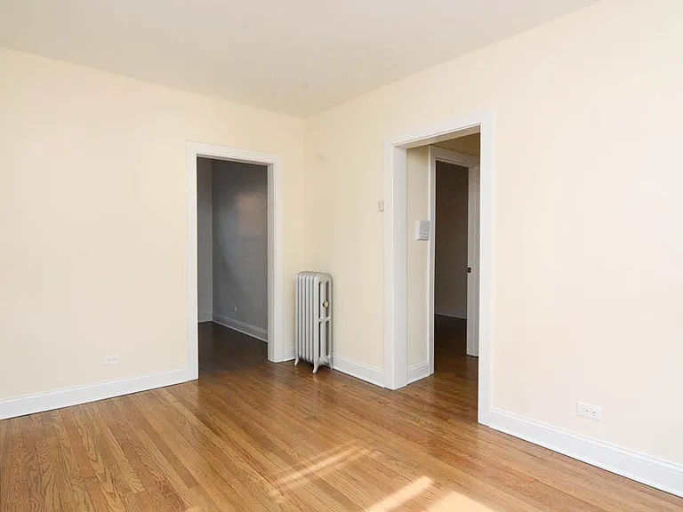 2643 N Spaulding Ave #E4 — Photo 10