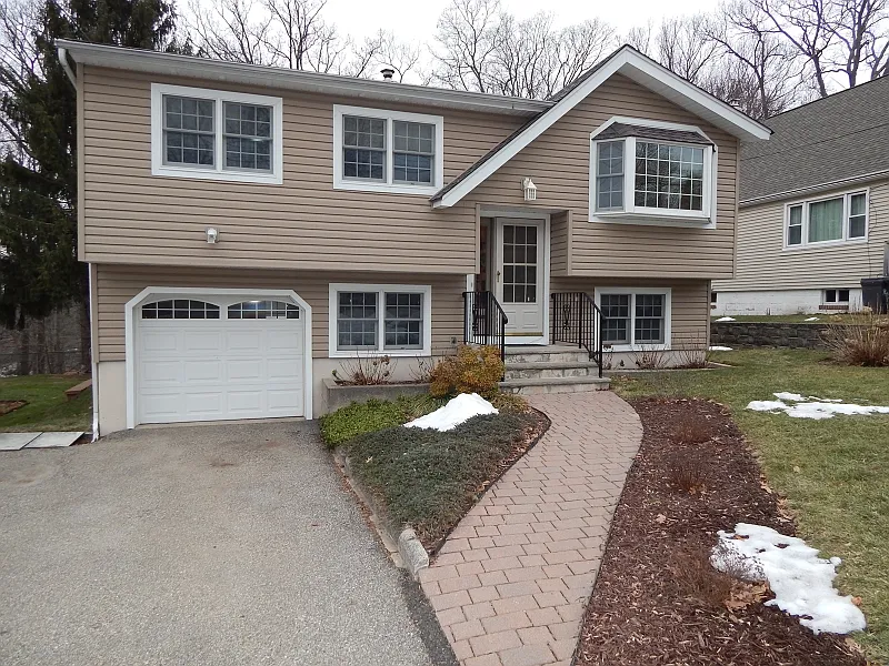 509 Mansel Dr photo 1