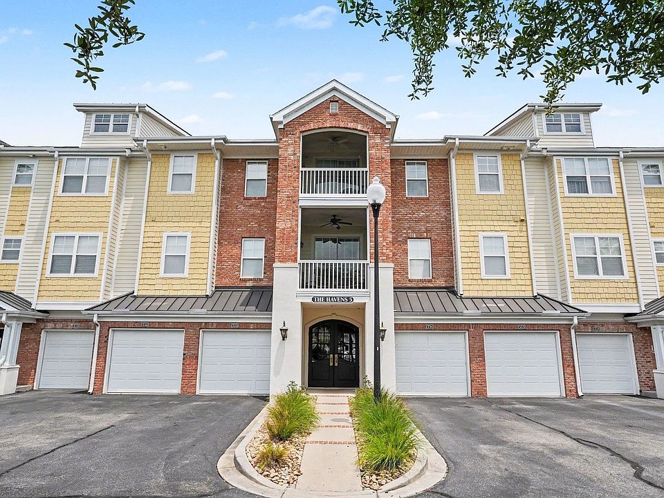 1st image of 6203 Catalina Dr. #515