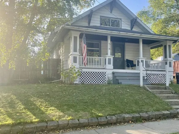 518 South Locust Street, Janesville, WI 53548