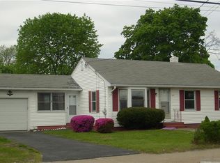 244 Newport Ave, Pawtucket, RI 02861