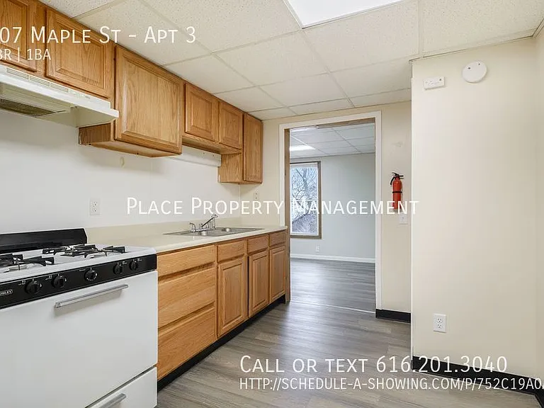707 Maple St #3 — Photo 3