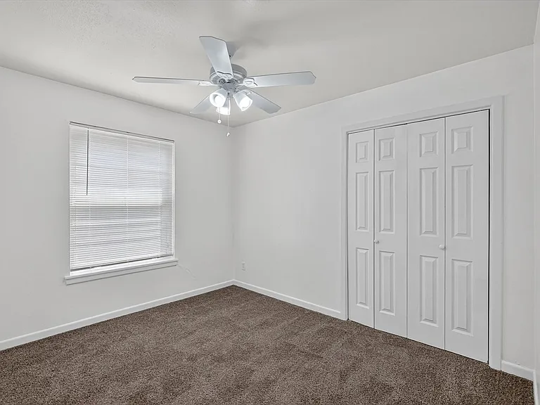 2539 Highwood Dr — Photo 17