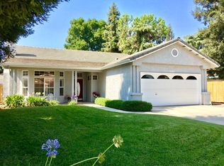 1429 E Parkview Ct, Visalia, CA 93292