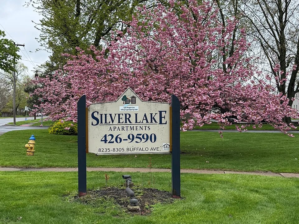 Silverlake Apartments
