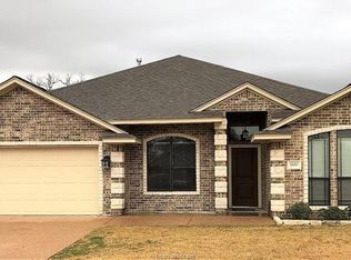 1100 Crested Point Ct, College Station, TX 77845