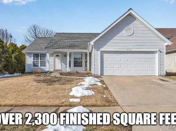 16328 Hampden Pl, Florissant, MO 63034