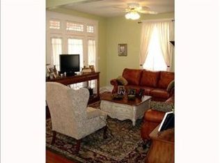 2317 General Pershing St, New Orleans, LA 70115