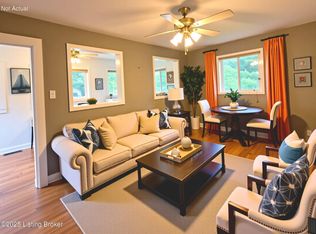 13714B S Blakely Ln, Louisville, KY 40272