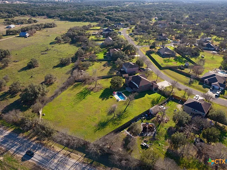 203 Bella Vista Cir — Photo 38