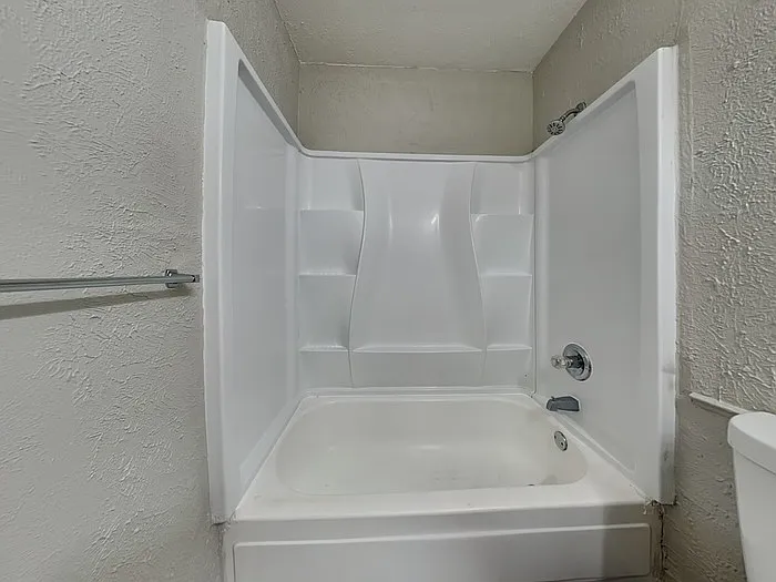 921 Roaming Road Dr — Photo 10