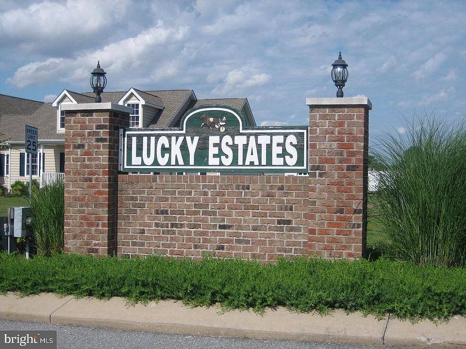 1st image of 120 W Lucky Estates Dr