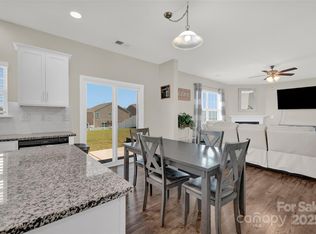 147 Kingsway Dr, Mooresville, NC 28115