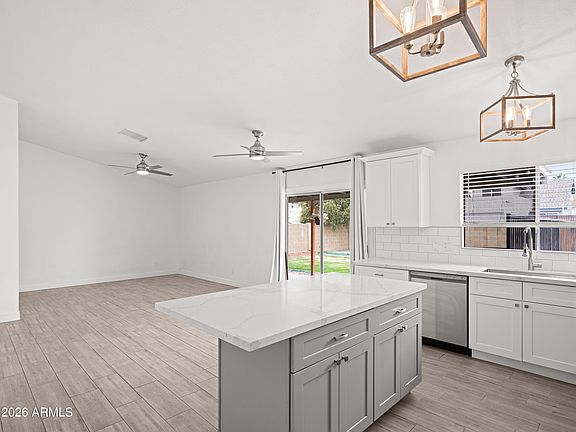 3rd image of 928 E Hope Street