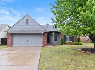 20341 E 44th St S, Broken Arrow, OK 74014