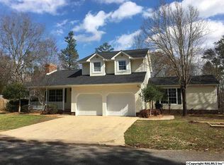 195 Progress Ln, Centre, AL 35960