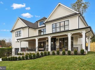 7105 Marbury Rd, Bethesda, MD 20817