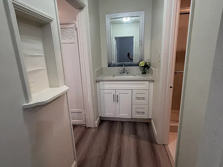 1825 E Broadway #2 — Photo 9