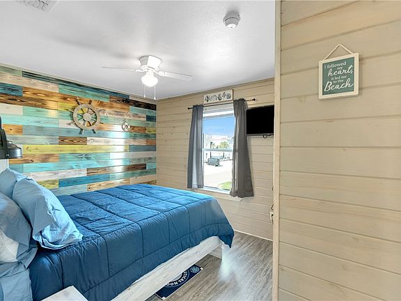 5th image of 403 S 10th St #4
