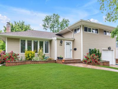 530 Lakeville Lane, East Meadow, NY, 11554
