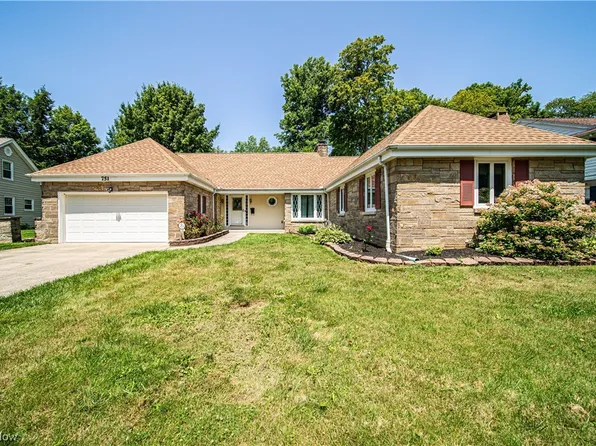 751 N Nearing Cir, Geneva, OH 44041