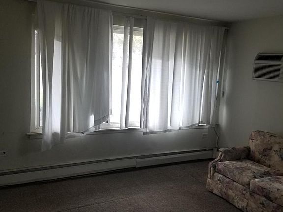 2nd image of 2392 John Smith Dr APT A