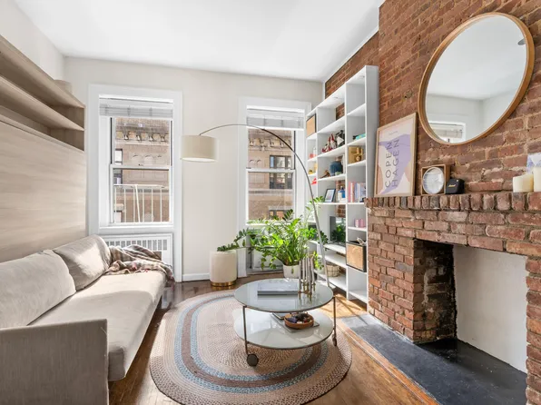 419 East 87th Street image 1 of 7