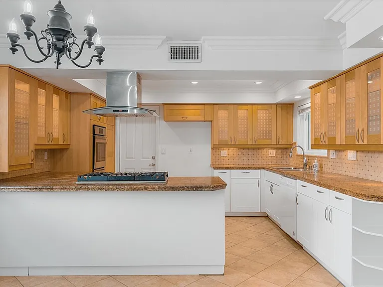 5062 Cadiz Cir — Photo 6