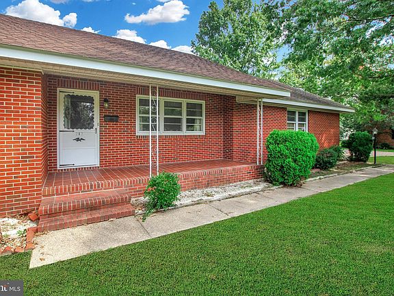 2nd image of 213 Bloomingdale Ave