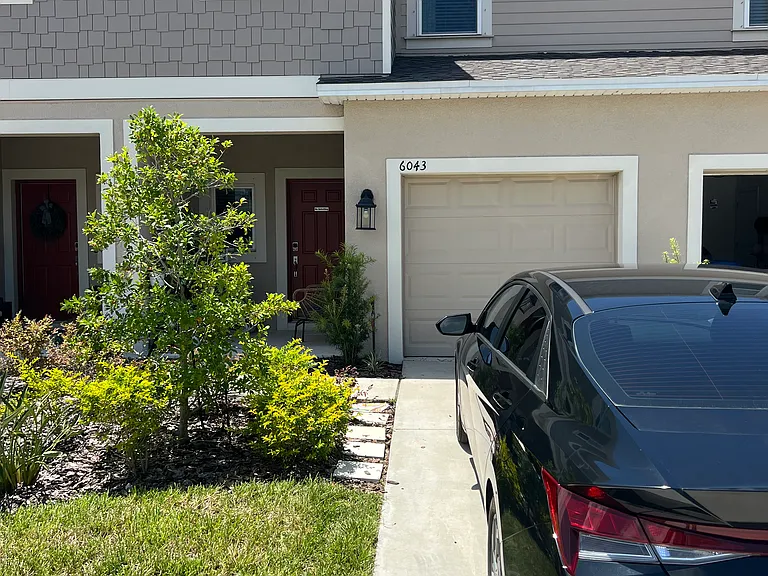 6043 Whetstone Ct — Photo 1