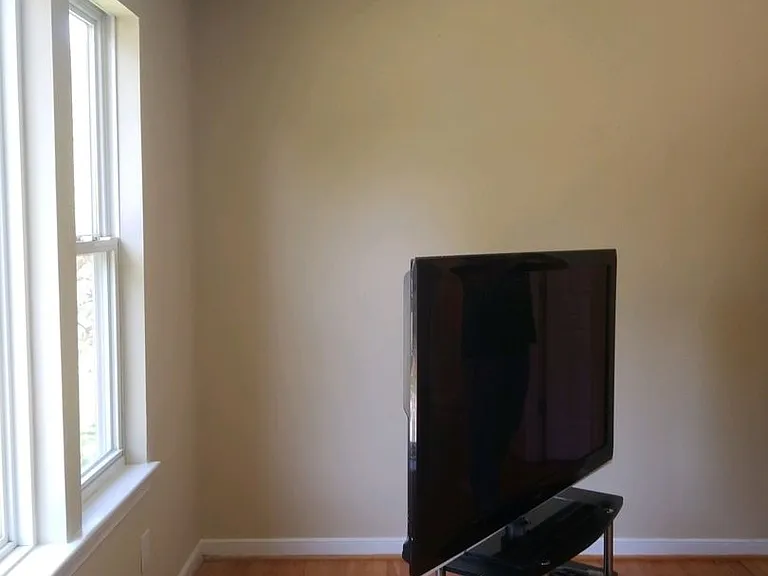 1100 Preston Ave — Photo 17