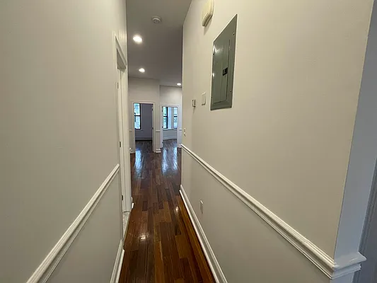 Rented by REAL New York | media 17