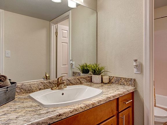 5th image of 16636 N 58th St APT 2031-1