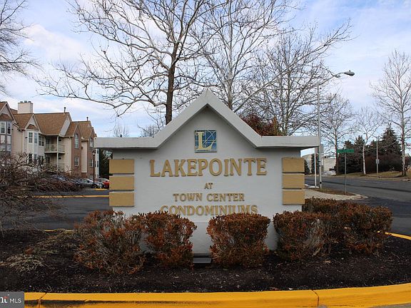 2nd image of 9811 Lake Pointe Ct APT 104