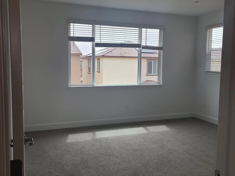 2064 Shale St — Photo 14