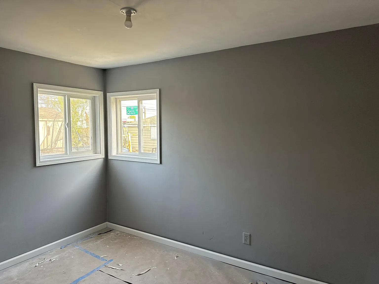 27228 Seyburn Ave — Photo 1