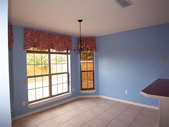 4th image of 5142 Western Plains Ave