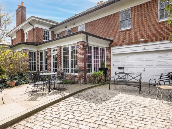 127 Beverly Road image 39 of 57