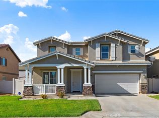 902 Towhee Ln, Perris, CA 92571