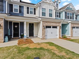 327 Stirrup Ct, Greer, SC 29651