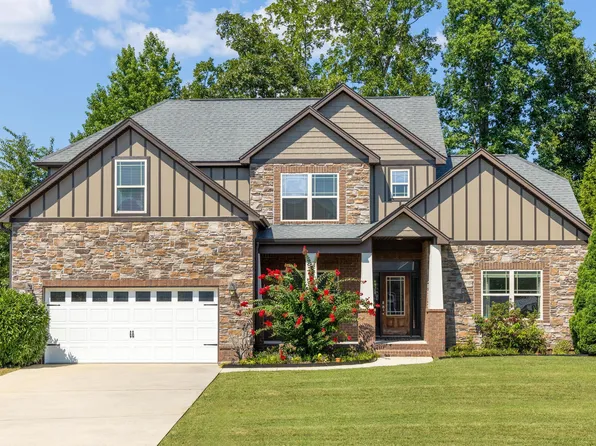4446 Wellesley Dr, Ooltewah, TN 37363