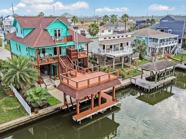 12824 E Madrid Rd, Galveston, TX 77554